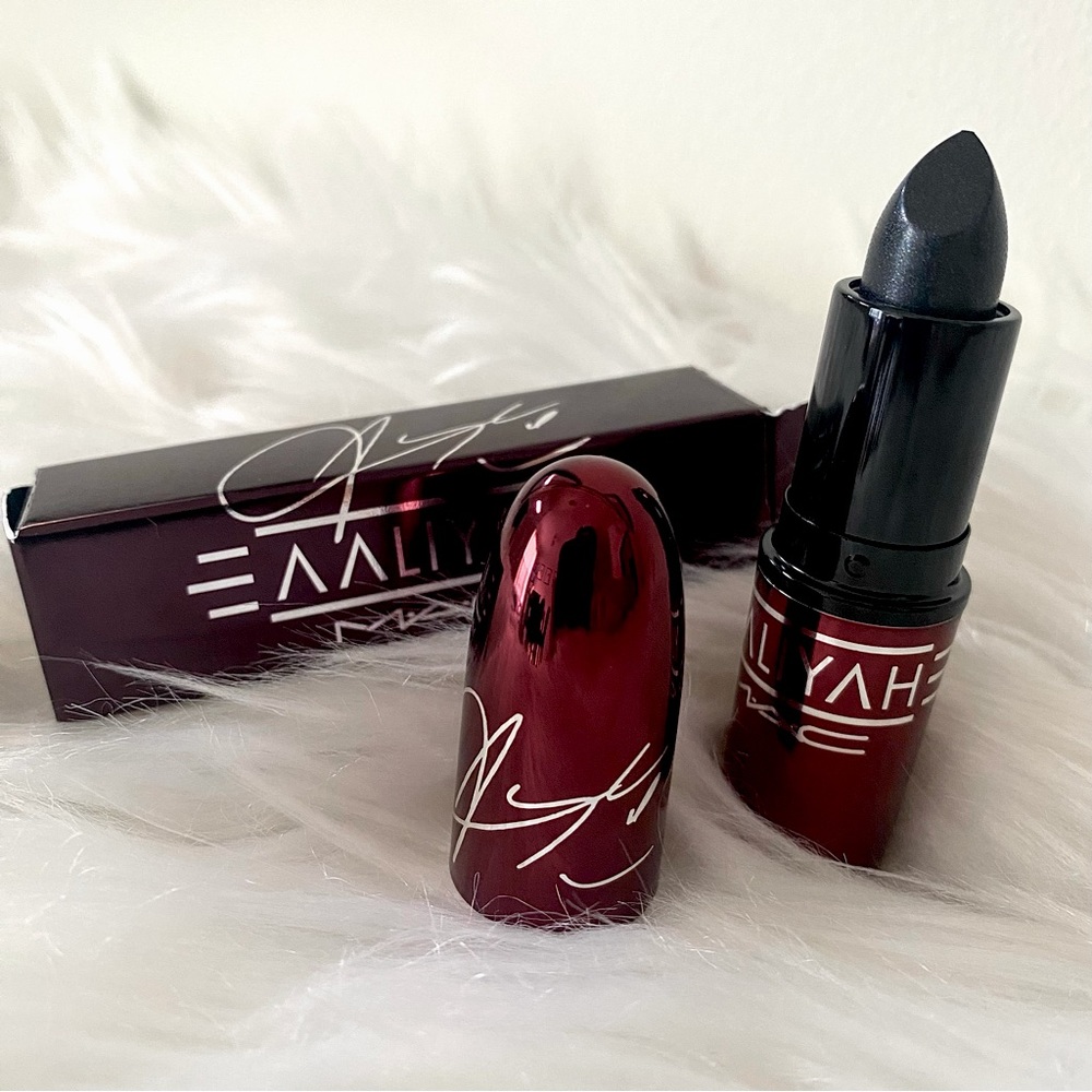 Aaliyah “Street Thing” Mac Lipstick